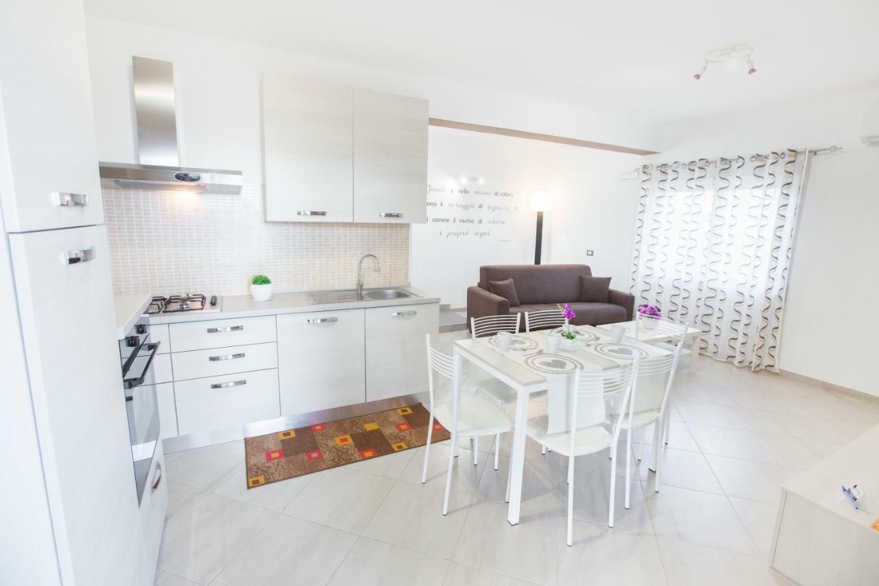 Ferienwohnung Le Zagare Lascari Exterior foto
